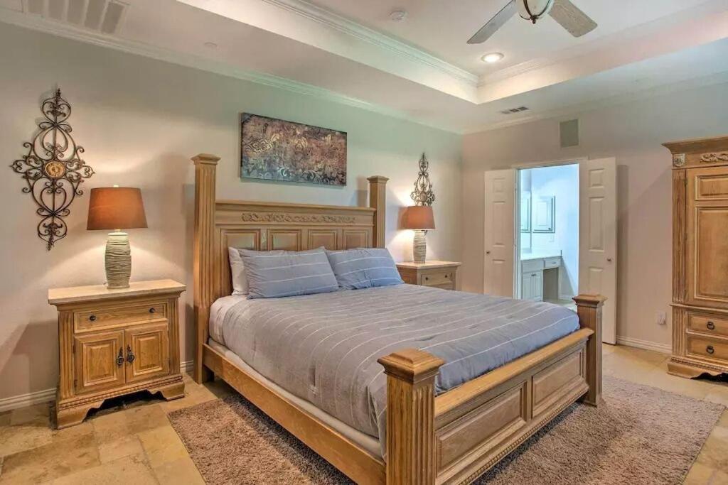 Heated Pool, Pool Table, Hot Tub, Home Theatre, Guest House, Basketball Court, Sleeps-20 Allen Exterior foto